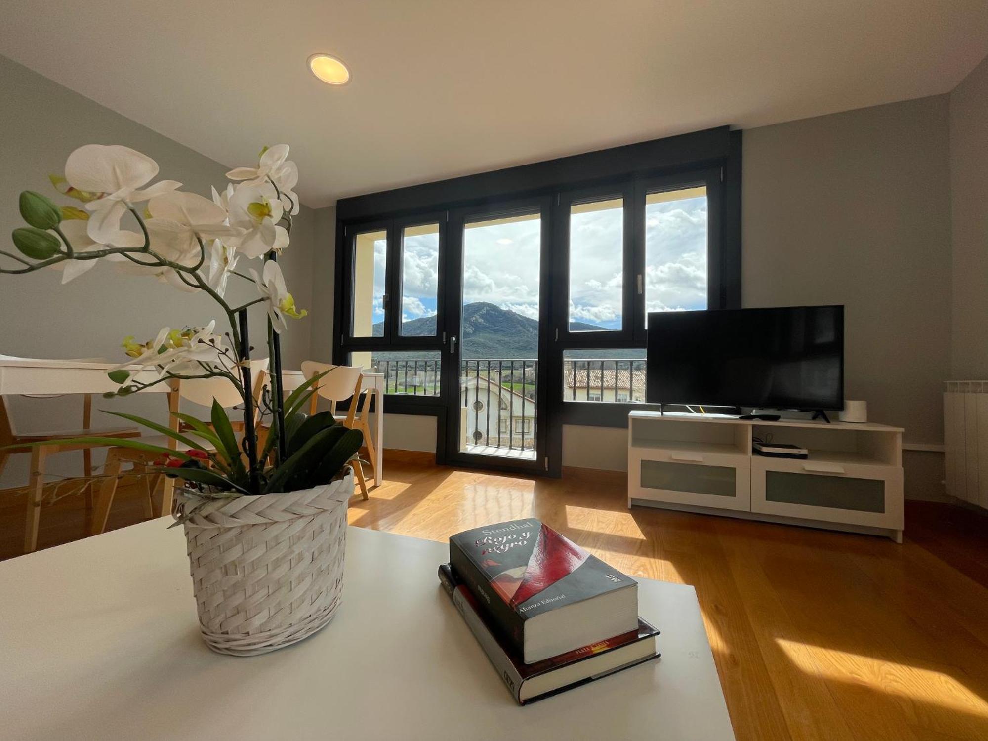 Apartamentos Montejurra Ayegui Dış mekan fotoğraf