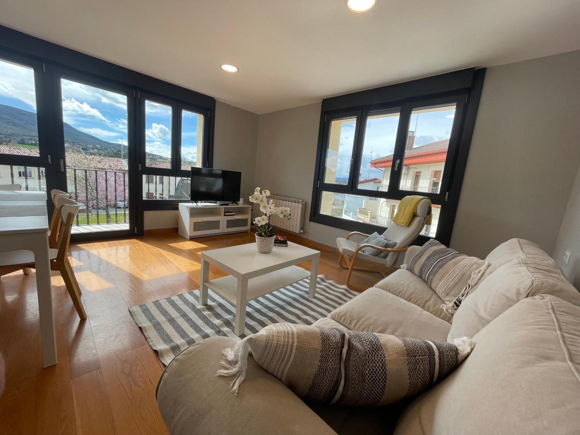 Apartamentos Montejurra Ayegui Dış mekan fotoğraf