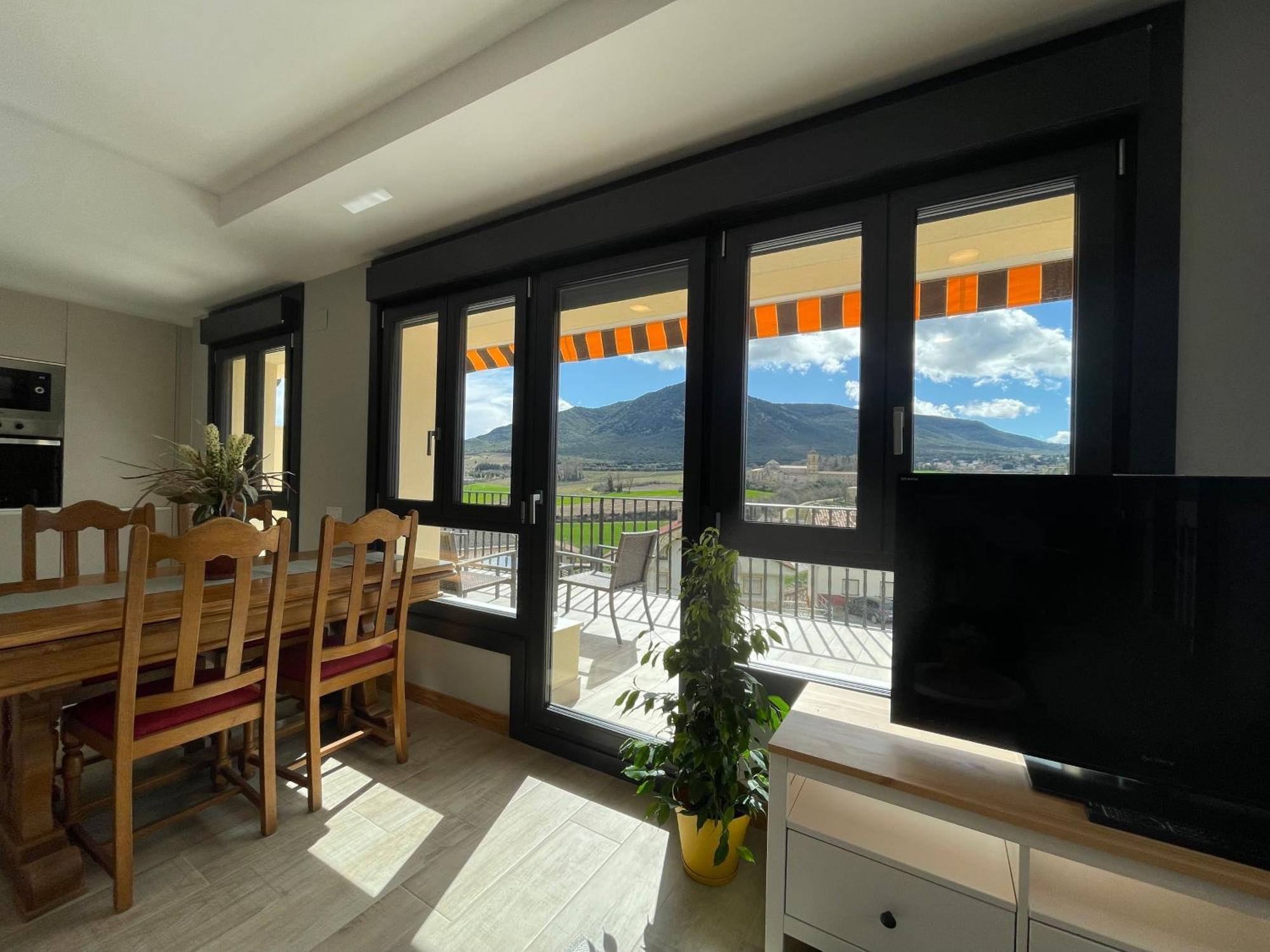 Apartamentos Montejurra Ayegui Dış mekan fotoğraf